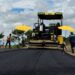 Gobernación continúa con instalación de carpeta asfáltica en la vía a Orocué