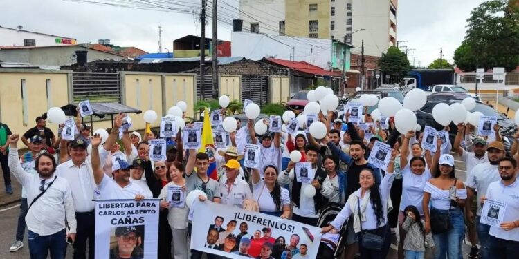 Familiares de colombianos presos en Venezuela exigen su liberación