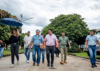 Alcalde Marco Tulio Ruíz le cumple a la Comuna V