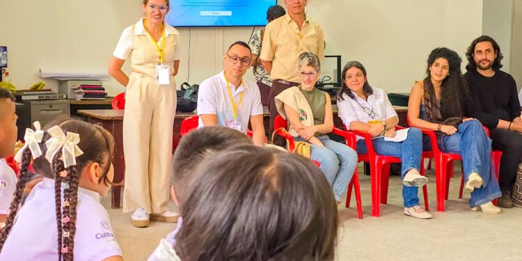 Ministra de las Culturas visitó Yopal y destacó el programa “Artes para la Paz” en la IE Lucila Piragauta