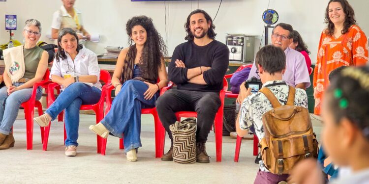 Ministra de las Culturas visitó Yopal y destacó el programa “Artes para la Paz” en la IE Lucila Piragauta