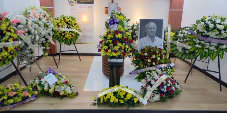 En la Funeraria Jardines de Arauca es velado el cuerpo del escritor e historiador araucano Luis Caropresse Quintero.