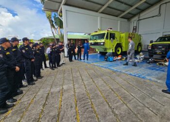Grupo Aéreo del Casanare y Bomberos de Yopal fortalecen cooperación en atención de emergencias