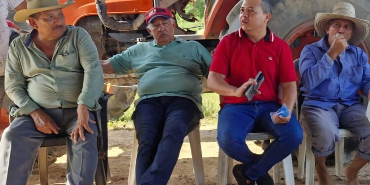 Hubo diálogo y permitió levantar vías de hecho del bloqueo que mantenían campesinos de la vereda Feliciano, zona rural de Arauca