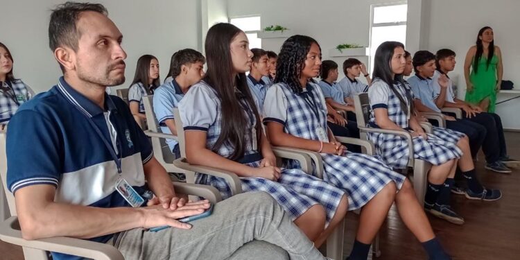 Alcaldía de Yopal fortalece talento digital en instituciones educativas