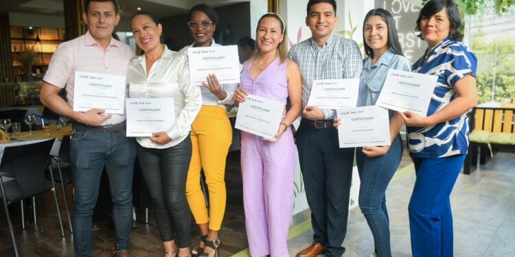 Alcaldía de Yopal rinde homenaje a su equipo de atención al ciudadano por su invaluable labor