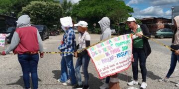 Se mantienen bloqueos de vías en el corredor vial entre Tame – Fortul – Saravena