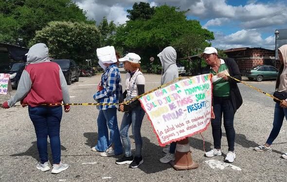 Se mantienen bloqueos de vías en el corredor vial entre Tame – Fortul – Saravena