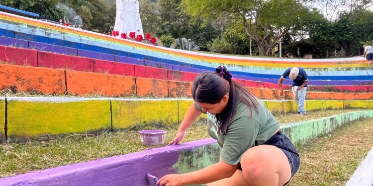 Renuevan el Mirador de la virgen en Yopal para la navidad y un homenaje a víctimas de violencia