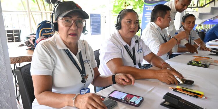 El Hospital Regional de la Orinoquía participa activamente en el “Diálogo con el Superintendente” para atender a la comunidad