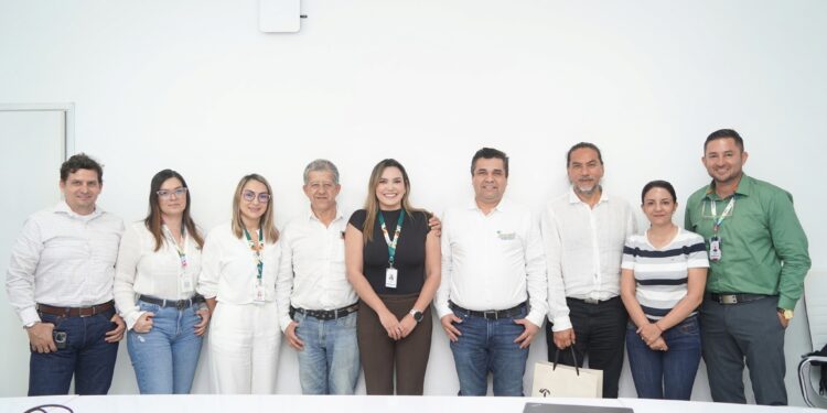 Unitrópico avanza en la acreditación de alta calidad para su programa de ingeniería civil con visita de pares académicos