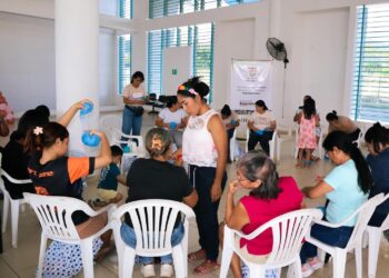 La Secretaría de Desarrollo Social lanza curso de tejido para fomentar la autonomía económica