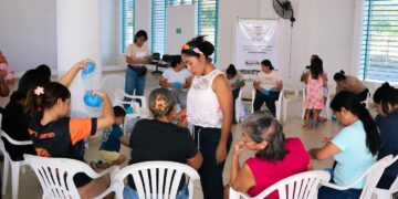 La Secretaría de Desarrollo Social lanza curso de tejido para fomentar la autonomía económica