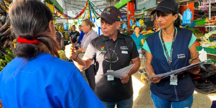 Alcaldía de Yopal adelanta campaña de sensibilización sobre el uso de pólvora en la Central de Abastos