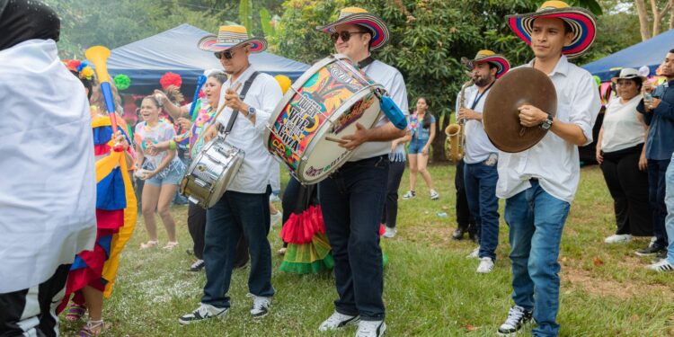 Tradición, cultura y valores en la Feria de las Colonias de la ESE Salud Yopal