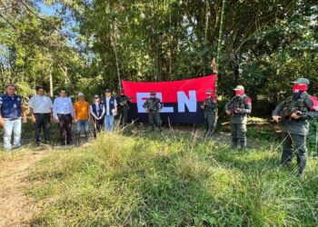 Menor de edad en poder del ELN entregado a comisión humanitaria en Saravena