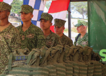 Gobernadora del Meta fortalece la seguridad fluvial con dotación a la Armada Nacional