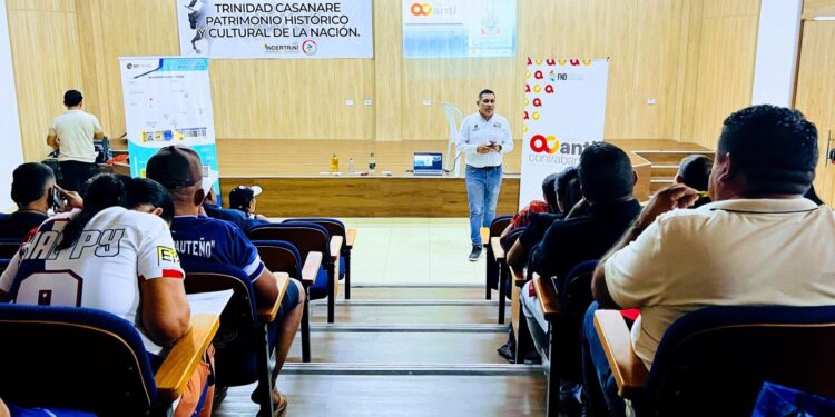 Grupo Anticontrabando fortalece la capacitación a tenderos y comerciantes en Trinidad en temporada decembrina