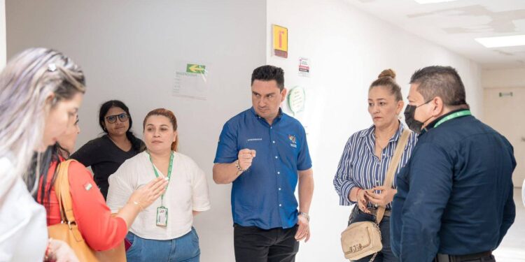 Gobernador de Arauca, Renson Martínez Prada, realizó un recorrido de inspección por las instalaciones del Hospital San Vicente de Arauca E.S.E.