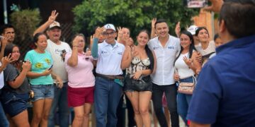 Política: Álvaro Mariño, candidato a la Cámara, recorre Aguazul y dialoga con la comunidad