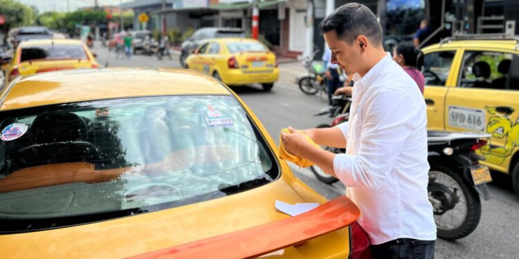 Política: Álvaro Mariño, candidato a la Cámara, recorre Aguazul y dialoga con la comunidad