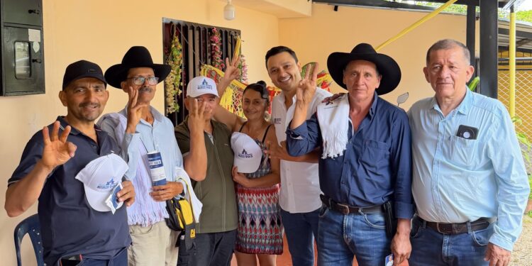 Candidato Álvaro Mariño del Centro Democrático #103 visitó Monterrey