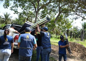 Tras incendio en su casa: Familia humilde recibió ayuda del gobernador en Monterrey