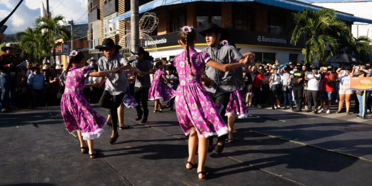 Aguazul Vibró con la XVI Joropera Nacional