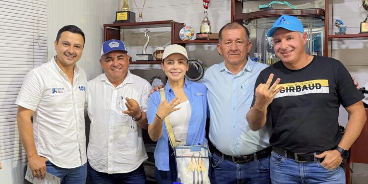 Candidato Álvaro Mariño del Centro Democrático #103 visitó Monterrey