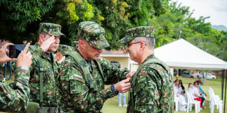 General Gerardo Ortiz asume el mando de la Octava División del Ejército