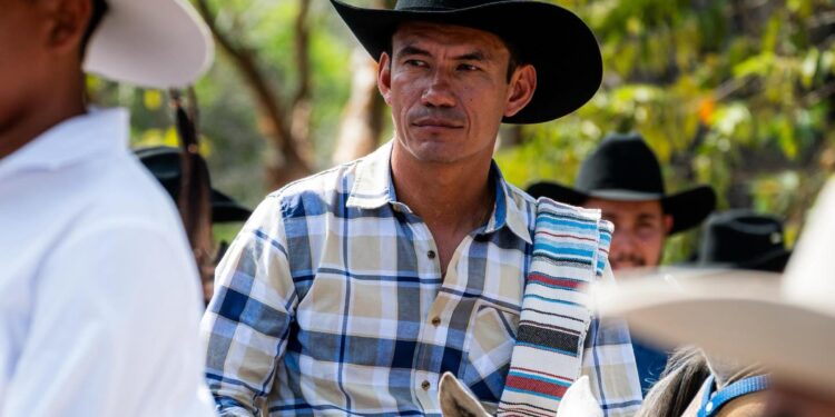 Al son del arpa y el relincho de los caballos, Tilodirán da inicio a sus Fiestas Tradicionales