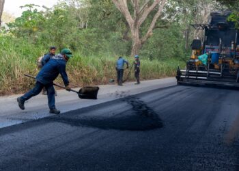 Avanzan las obras de mejora en la vía La Antioqueña para impulsar la movilidad en Arauca