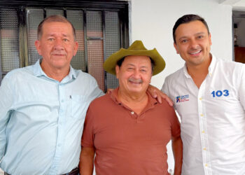 Candidato Álvaro Mariño del Centro Democrático #103 visitó Monterrey