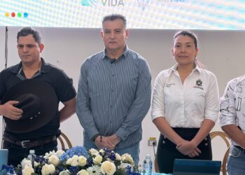 𝐒𝐨𝐜𝐢𝐚𝐥𝐢𝐳𝐚𝐜𝐢́𝐨𝐧 𝐝𝐞𝐥 𝐩𝐫𝐨𝐲𝐞𝐜𝐭𝐨 𝐝𝐞 𝐚𝐝𝐞𝐜𝐮𝐚𝐜𝐢𝐨́𝐧 𝐲 𝐦𝐞𝐣𝐨𝐫𝐚𝐦𝐢𝐞𝐧𝐭𝐨 𝐝𝐞 𝐏𝐮𝐞𝐬𝐭𝐨𝐬 𝐝𝐞 𝐒𝐚𝐥𝐮𝐝