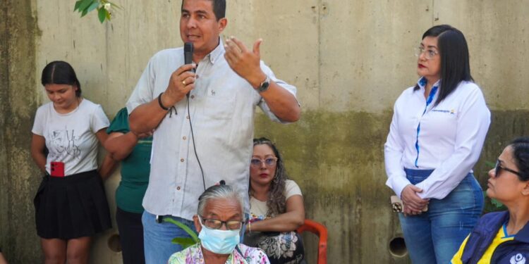 Comunidad e instituciones articulan acciones ante situación de riesgo en el caño Usíbar