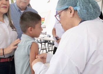 Inicia en Yopal la vacunación contra el dengue, una apuesta pionera en el departamento
