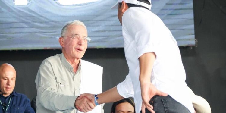 Con el respaldo de Uribe, Álvaro Mariño promete el regreso de la seguridad a Casanare