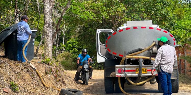 Alcaldía de Yopal ha entregado más de 400 mil litros de agua