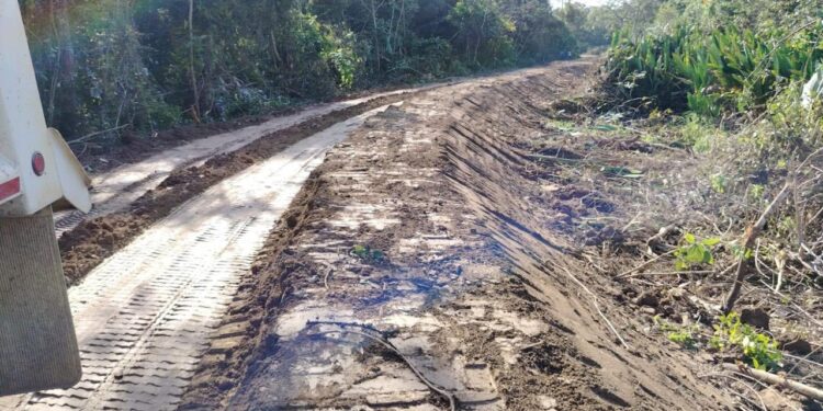 En Arauca, avanzan los trabajos de mejoramiento y protección del Dique Perimetral en el sector rural