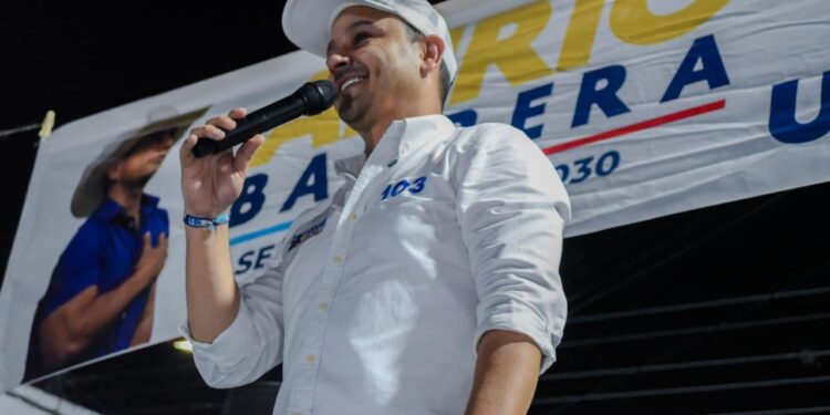 Álvaro Mariño cierra campaña en Paz de Ariporo enfocándose en propuestas locales