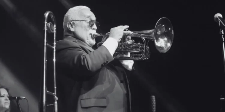 Mánager de Willie Colón en Colombia relató el momento en que notó el deterioro de la salud del salsero: “No era fácil”