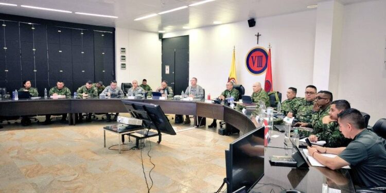 Altos mandos militares revisan dispositivos de seguridad para garantizar elecciones en la Orinoquía colombiana Yopal