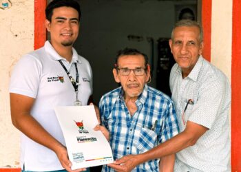 Alcaldía de Yopal, Entrega de título de propiedad en El Morro