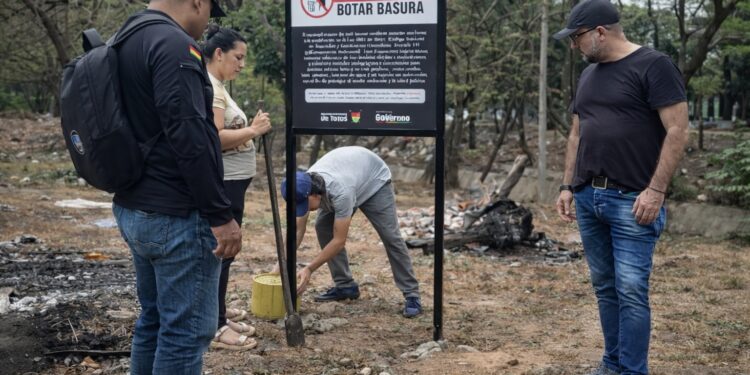 Arrojar basura en el espacio público puede costarle hasta 30 SMDLV