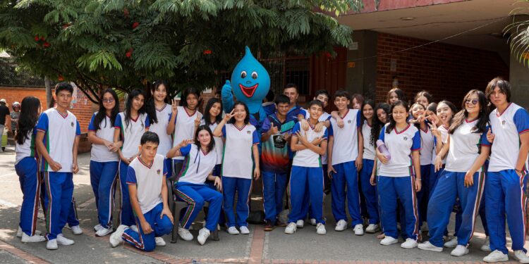 Yo ahorro agua: Jornada de sensibilización en el colegio Luis Hernández Vargas