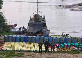 Ejército Nacional asesta contundente golpe a estructuras criminales dedicadas a la explotación ilícita de yacimientos mineros en Guainía