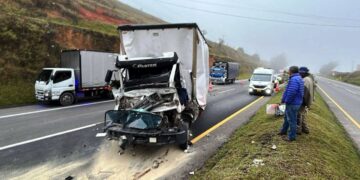 Aparatoso accidente en la vía Tunja–Bogotá