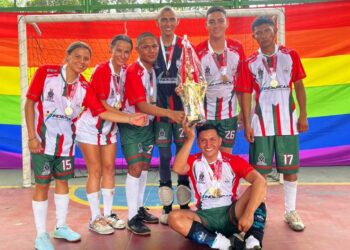 Orgullo que también gana en la cancha Club Deportivo Flamingos F.C