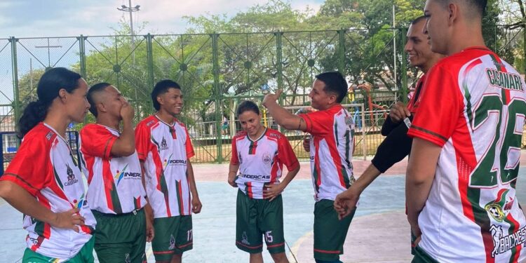 Orgullo que también gana en la cancha Club Deportivo Flamingos F.C