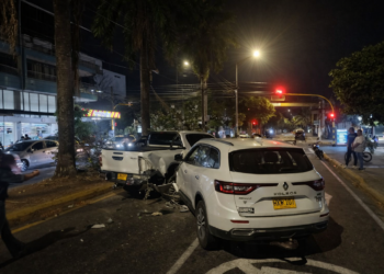 Accidente de tránsito en la carrera 9 con calle 24 involucra tres vehículos sin víctimas